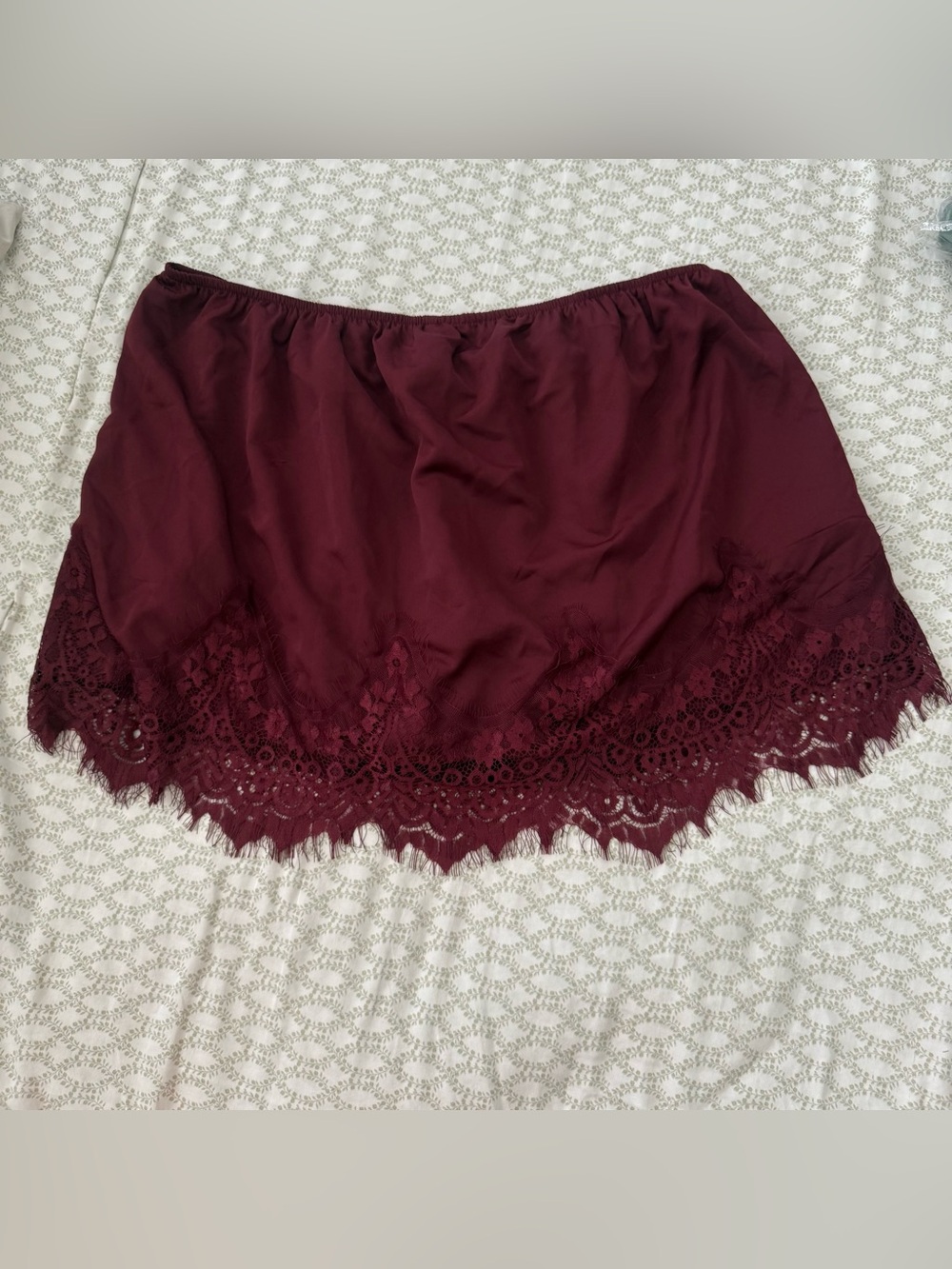 wild fable Burgundy Lace-Trim Skirt with built in shorts size XXL